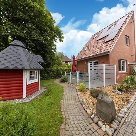 Modern Holiday Home With Sauna By The Sea In Wiek Wiek auf Rügen Eksteriør bilde